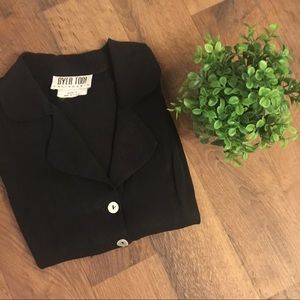 Vintage Sleeveless blouse, oyster shell buttons